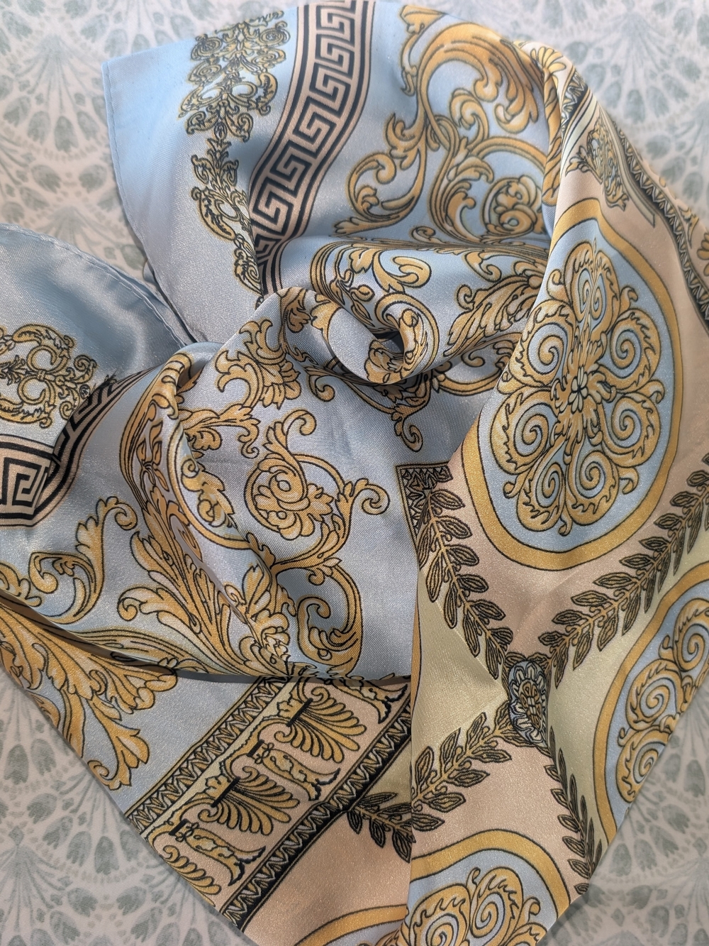 2/15$ 💓 NWOT Light Blue and Gold Baroque Print Silk Scarf